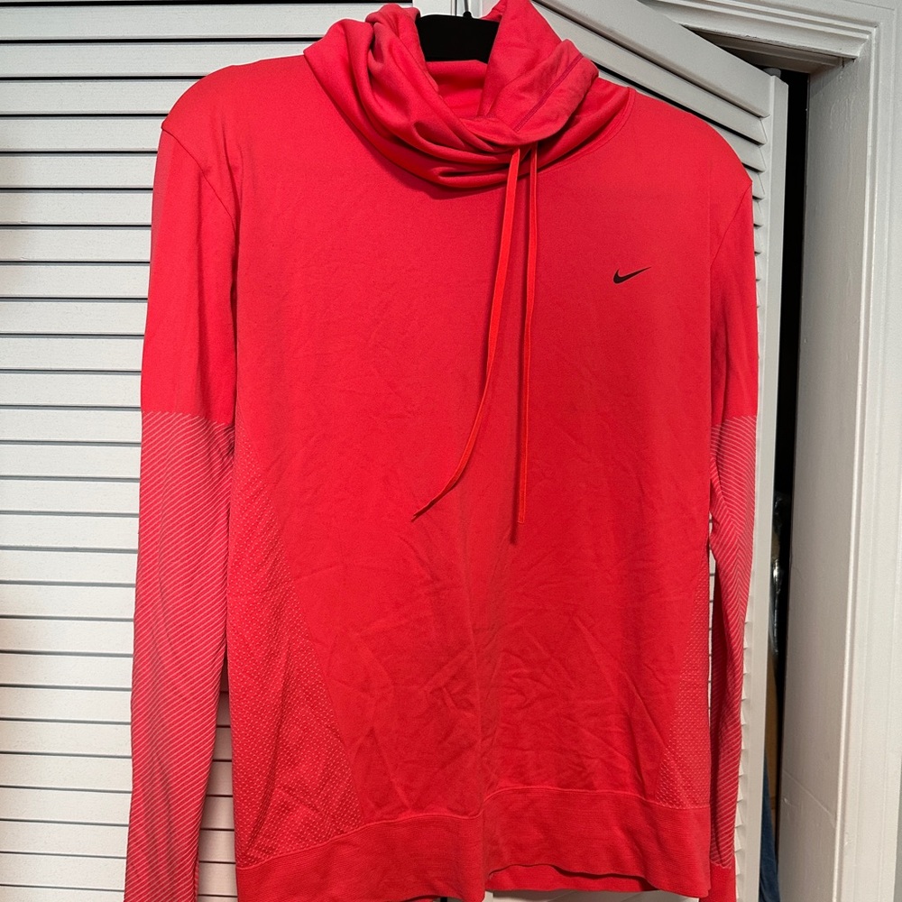 Nike pullover dri-fit
